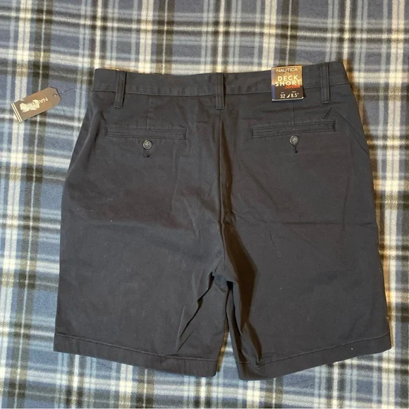 Nautica the Deck Shorts, Classic Fit Stretch, Adult Size 32W, 8.5" Inseam Blue - Picture 6 of 6